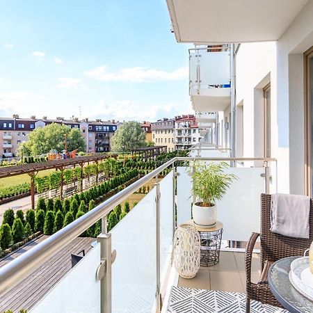 Apartament "Anna" - Kwartal Rozy Wiatrow, 15 Min Spacerem Od Plazy Svinoústí Exteriér fotografie