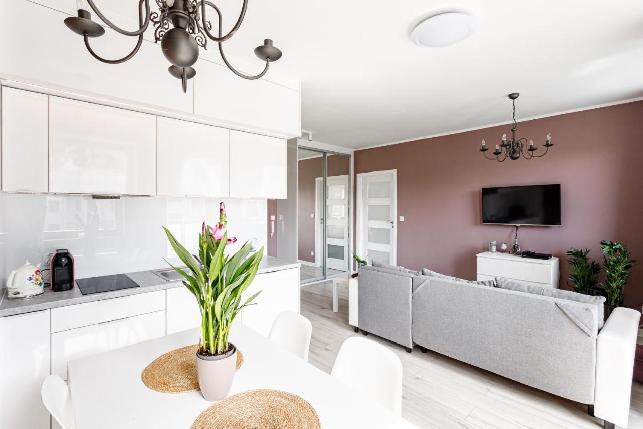 Apartament "Anna" - Kwartal Rozy Wiatrow, 15 Min Spacerem Od Plazy Svinoústí Exteriér fotografie